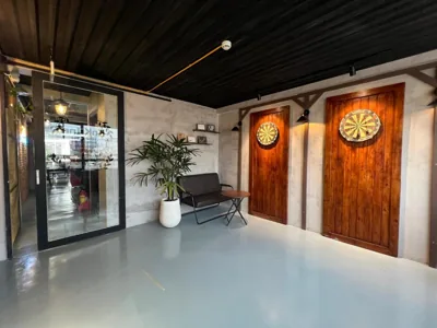 KnK Inn Boutique Hotel and Rooftop Sports Pub – Fotos 7